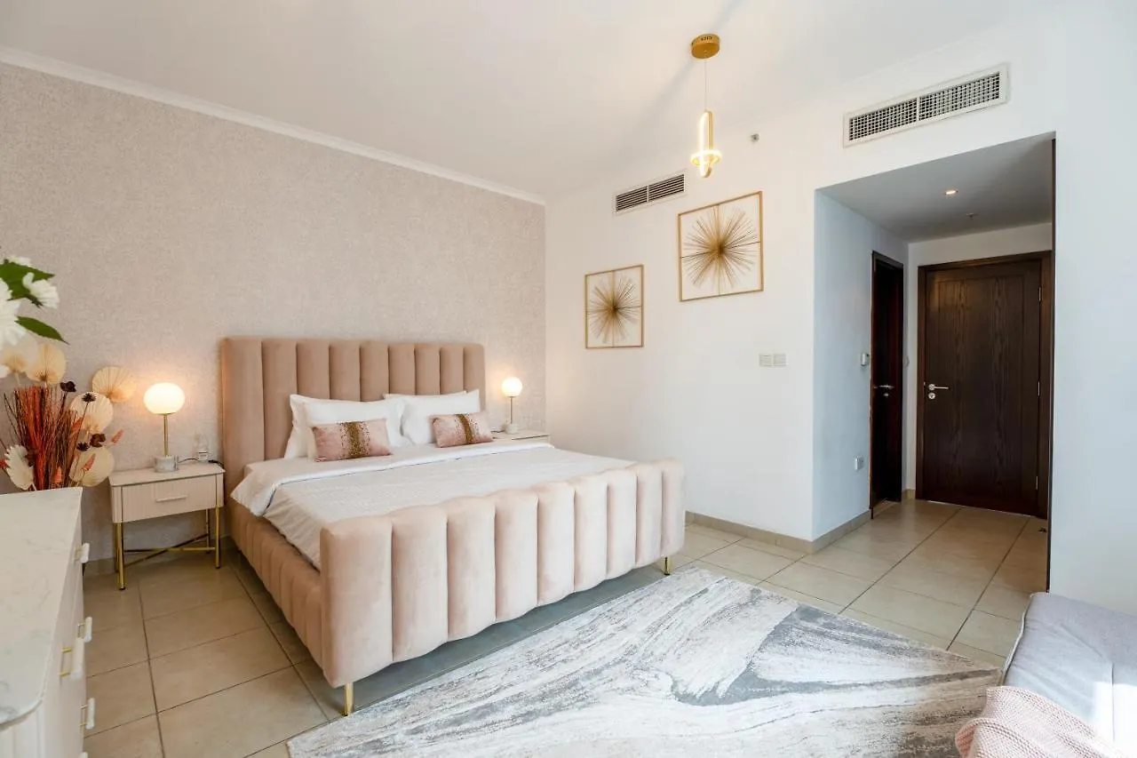 Апартаменты Ina Homes-Tower 5 Perfect Burj Khalifa And Fountain Views Дубай